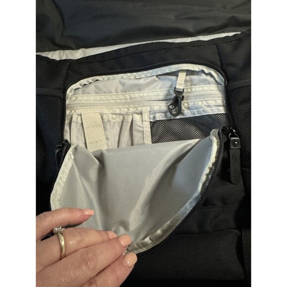 Vintage Nike Black Messenger Travel Shoulder Bag Cordura Nylon Crossbody Laptop - Picture 9 of 12